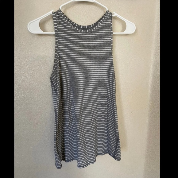 Lululemon Tie Up Tank - Picture 4 of 7